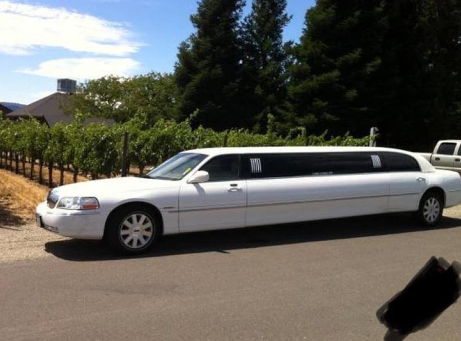 Devere Logistics Limousine Service