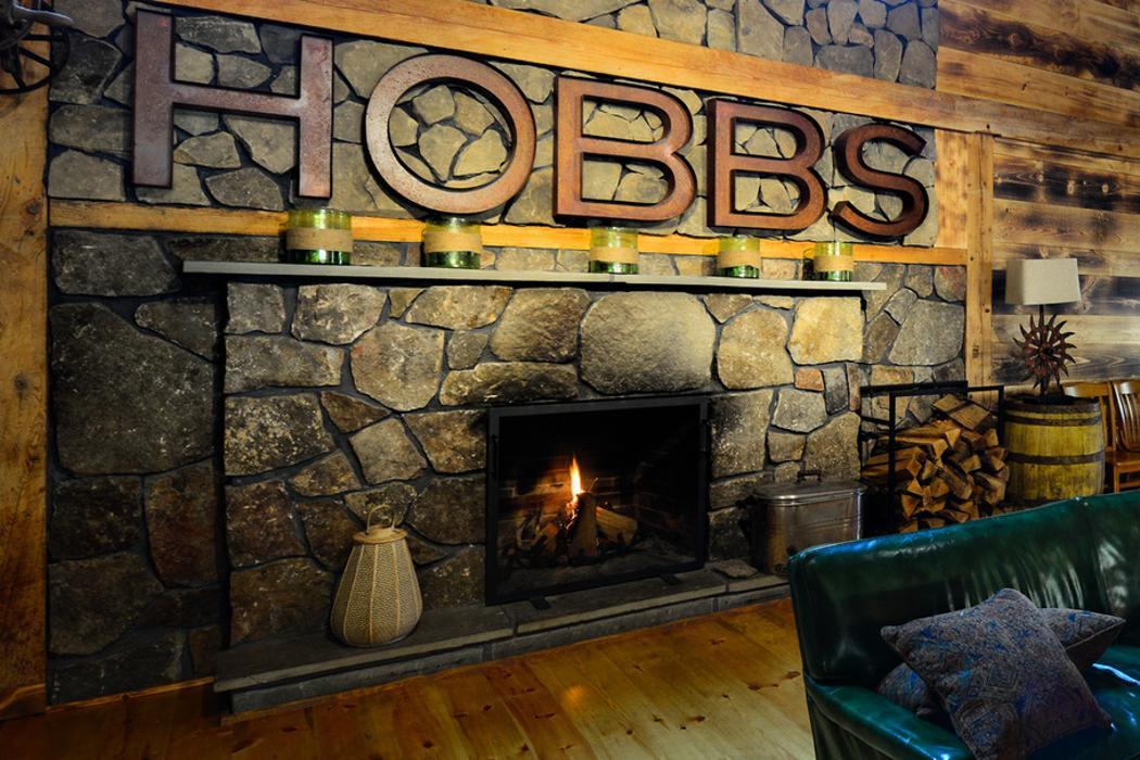 Hobbs Tavern & Brewing Company