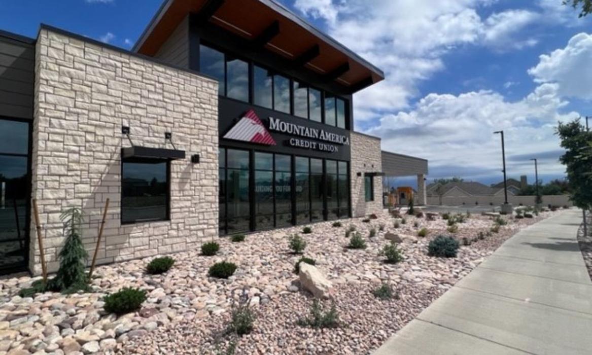 Mountain America Credit Union - West Jordan: 5600 West Branch