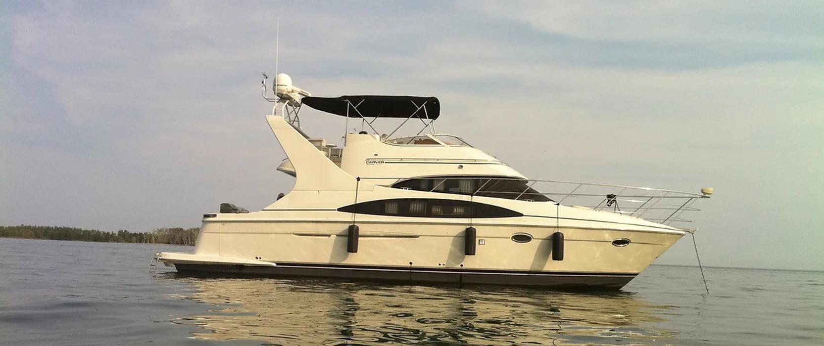 Toronto Yacht Charter