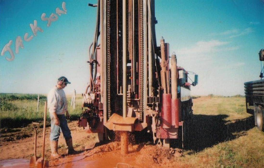 Manderson Well Drilling